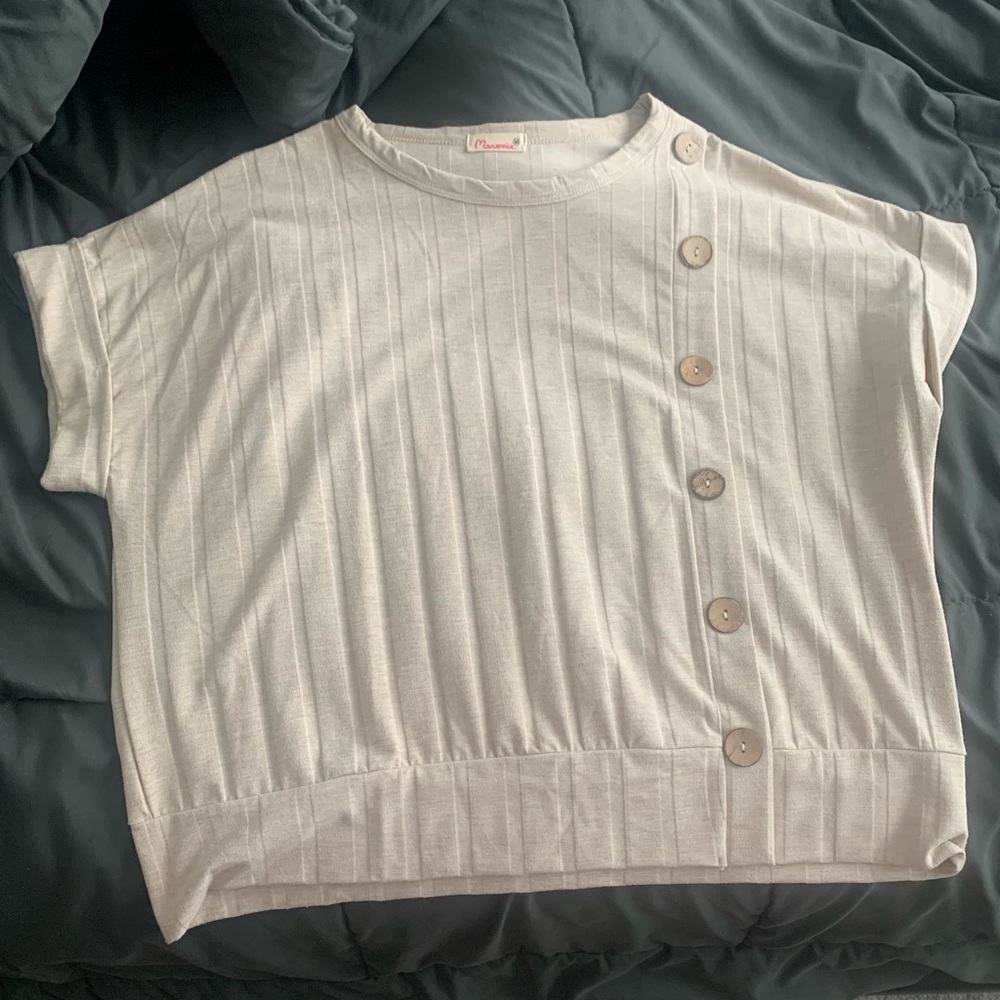 Super cute top!